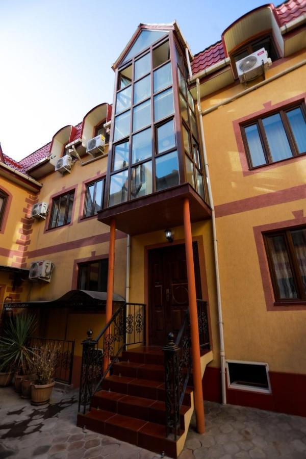 Ali Hostel ドゥシャンベ エクステリア 写真
